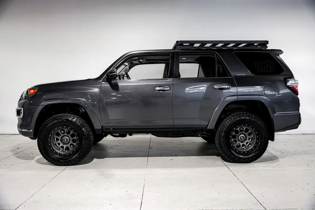 2018 Toyota 4Runner 5th Gen - Image 9 of 12