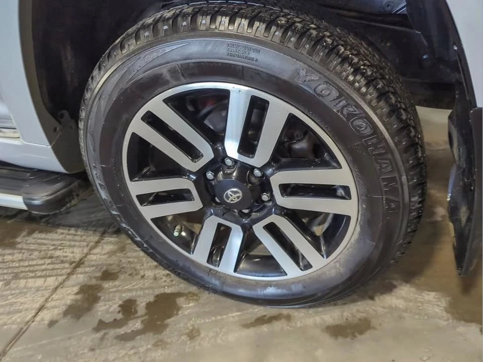 2018 Toyota 4Runner 5th Gen - Image 6 of 20