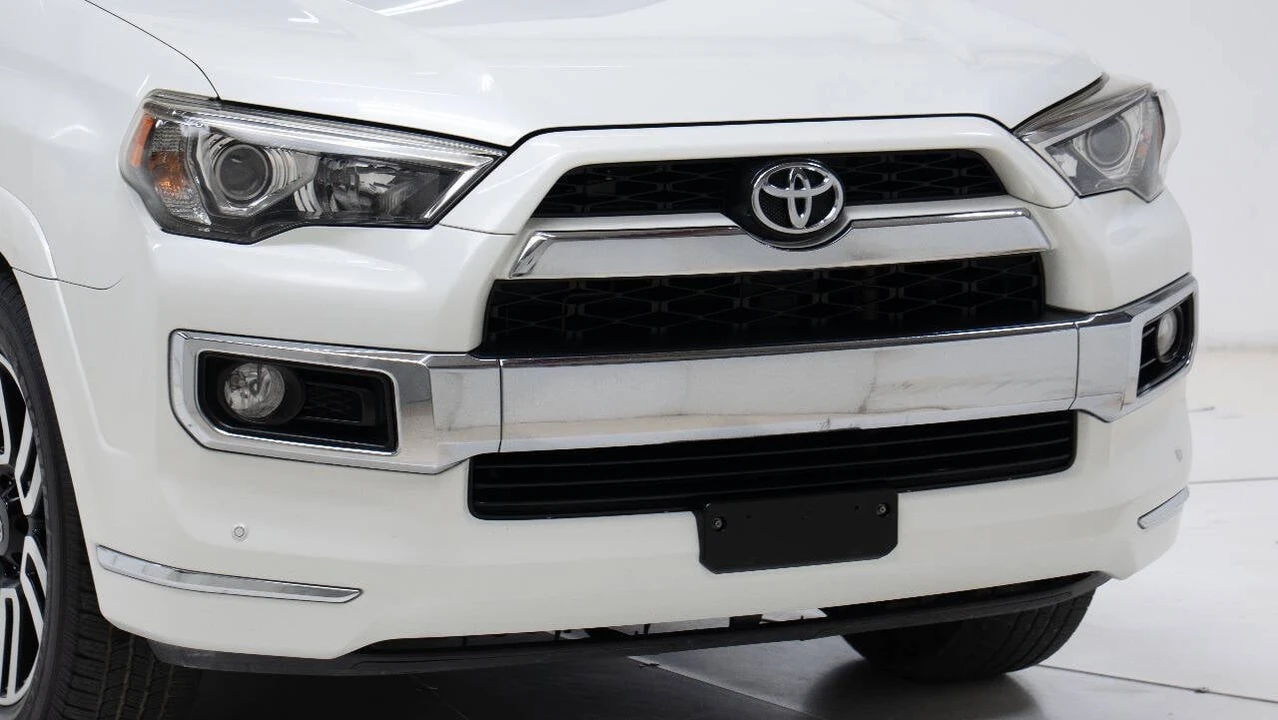 2018 Toyota 4Runner 5th Gen - Image 9 of 12