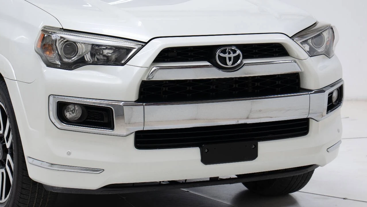 2018 Toyota 4Runner 5th Gen - Image 9 of 12