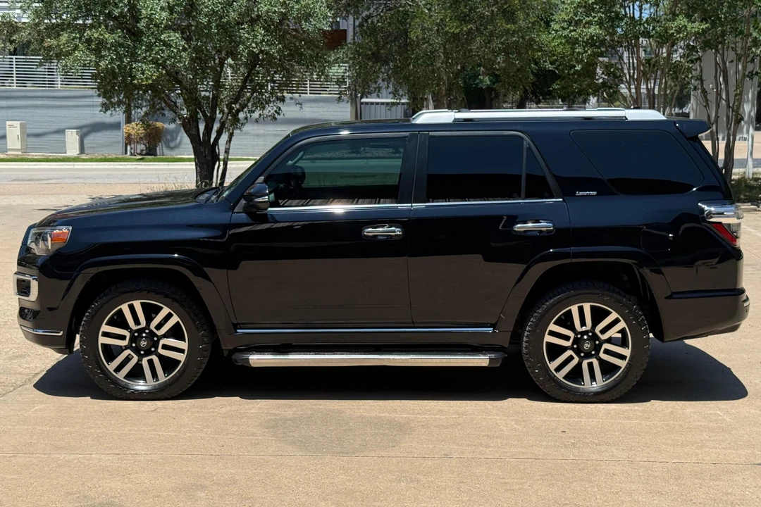 2018 Toyota 4Runner 5th Gen - Image 3 of 31