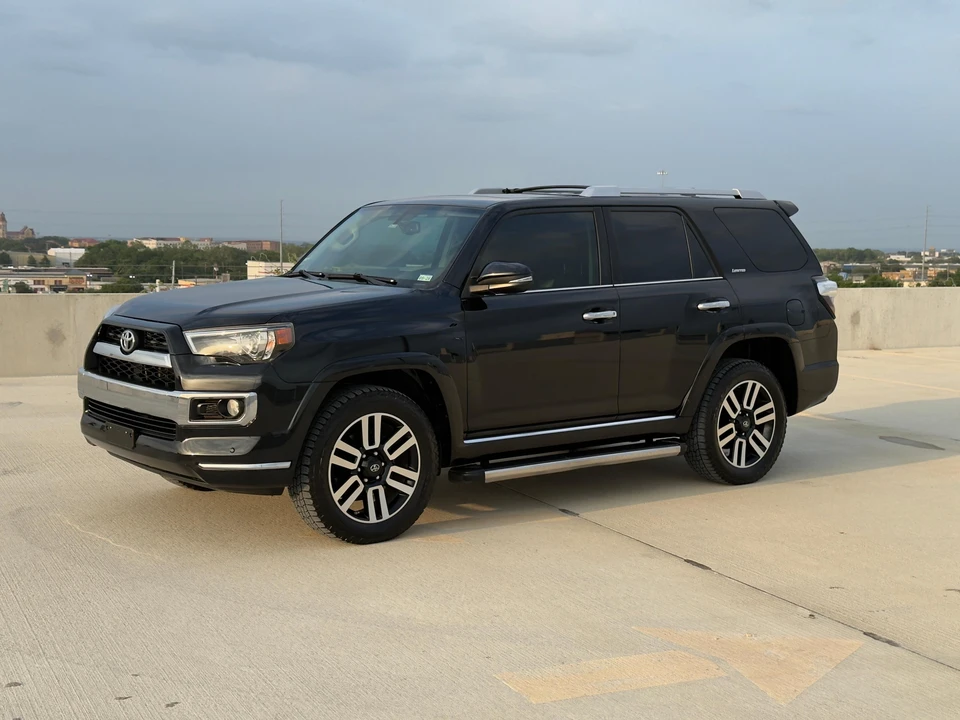 2018 Toyota 4Runner 5th Gen - Image 12 of 31