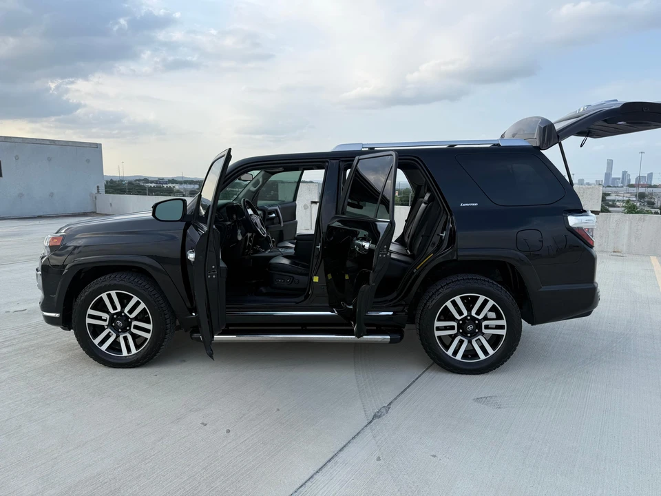 2018 Toyota 4Runner 5th Gen - Image 29 of 31