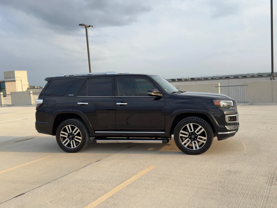 2018 Toyota 4Runner 5th Gen - Image 19 of 31