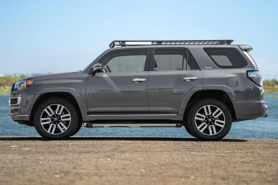 2018 Toyota 4Runner 5th Gen - Image 3 of 31