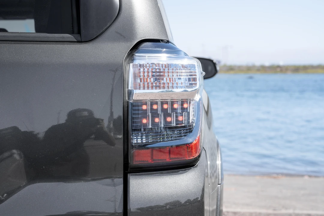 2018 Toyota 4Runner 5th Gen - Image 15 of 31