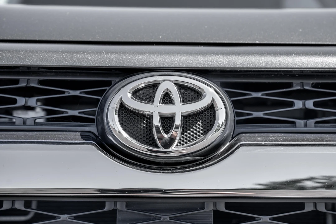 2018 Toyota 4Runner 5th Gen - Image 10 of 31