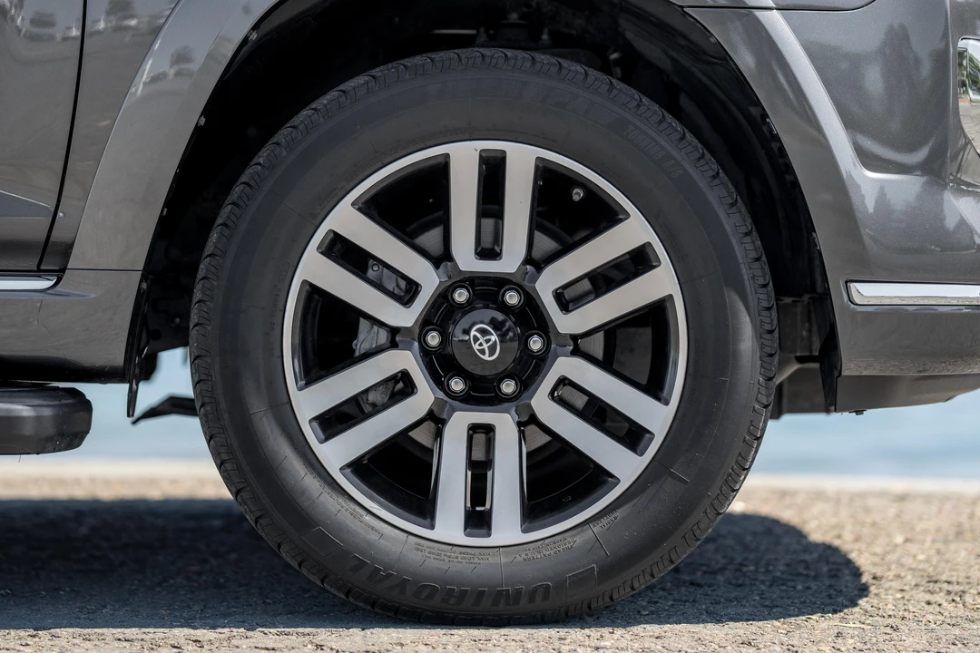 2018 Toyota 4Runner 5th Gen - Image 23 of 31