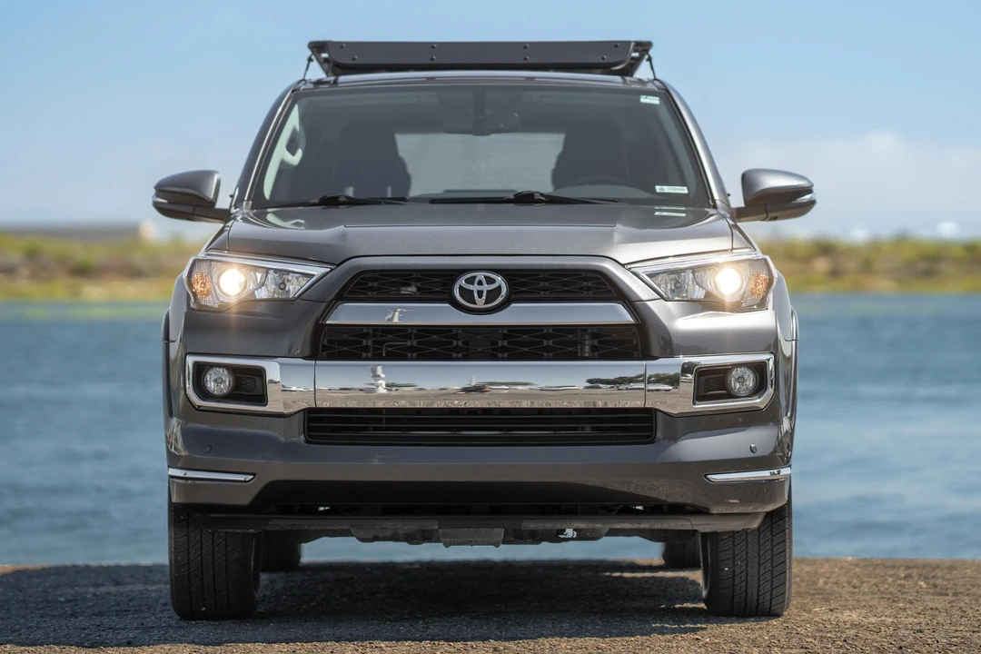 2018 Toyota 4Runner 5th Gen - Image 2 of 31