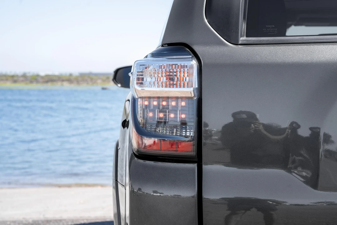 2018 Toyota 4Runner 5th Gen - Image 13 of 31