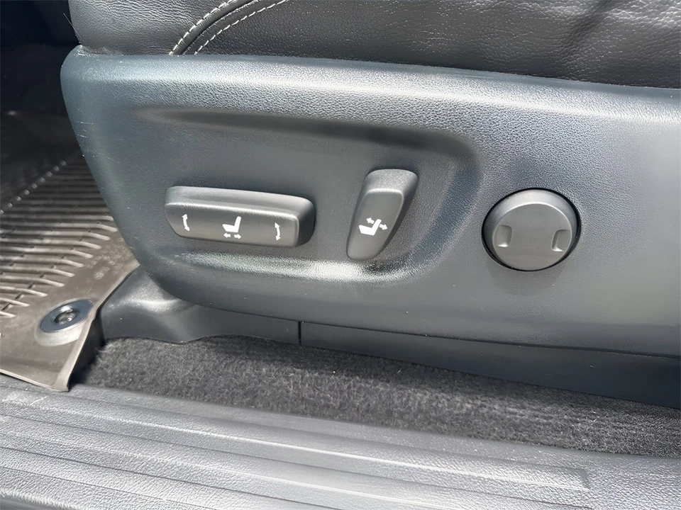 2018 Toyota 4Runner 5th Gen - Image 10 of 12