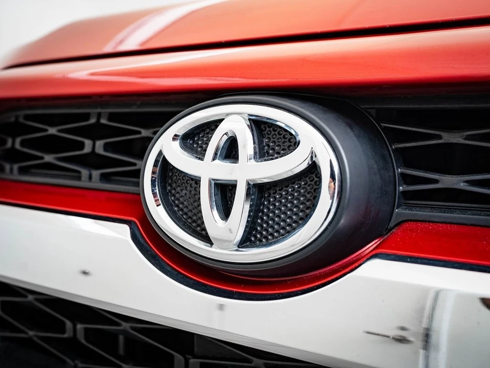 2018 Toyota 4Runner 5th Gen - Image 3 of 21