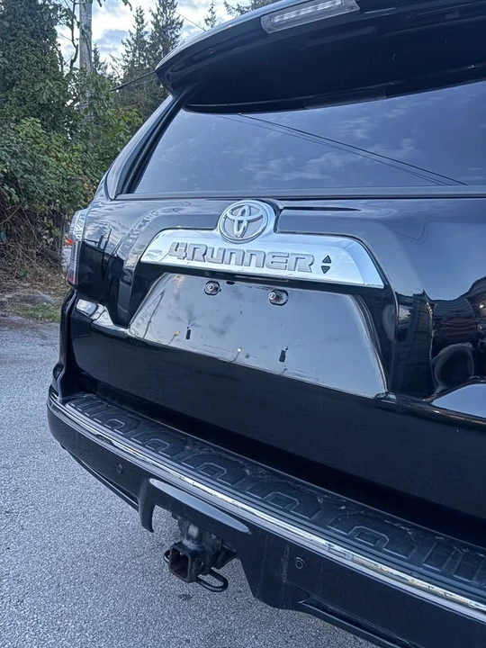 2018 Toyota 4Runner 5th Gen - Image 8 of 17