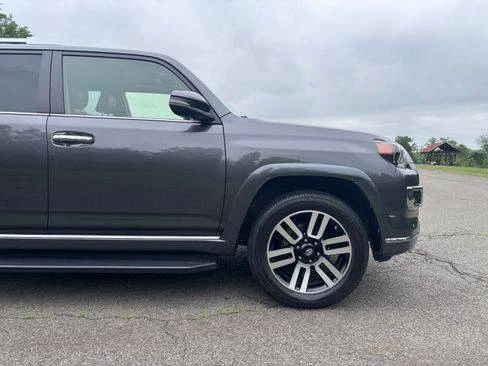 2018 Toyota 4Runner - Image 5 of 7