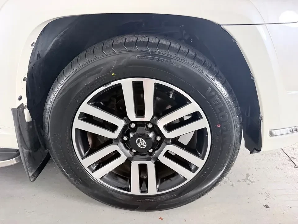 2018 Toyota 4Runner 5th Gen - Image 7 of 18