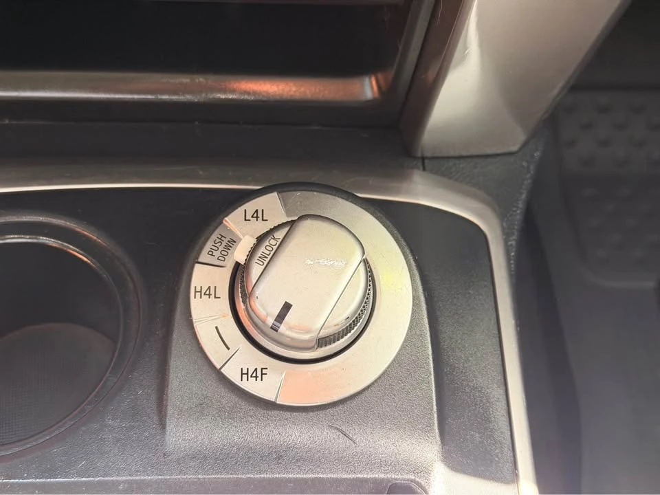 2018 Toyota 4Runner 5th Gen - Image 15 of 17
