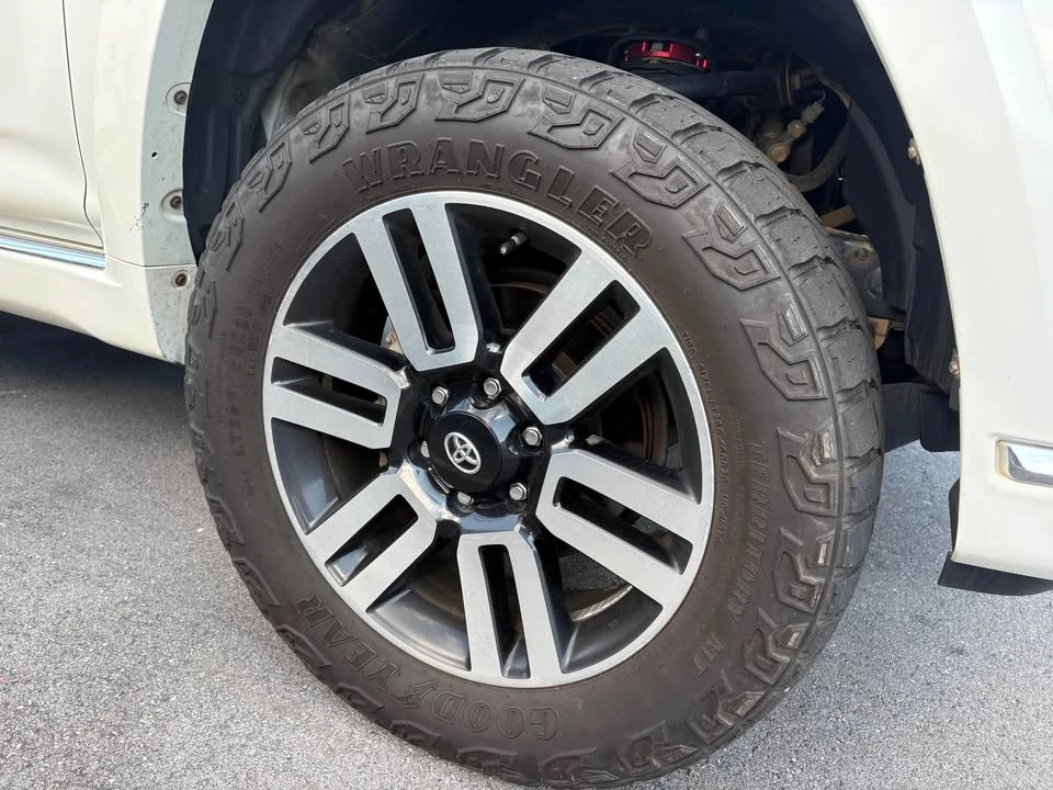 2018 Toyota 4Runner 5th Gen - Image 14 of 14
