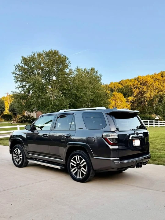 2018 Toyota 4Runner 5th Gen - Image 5 of 16