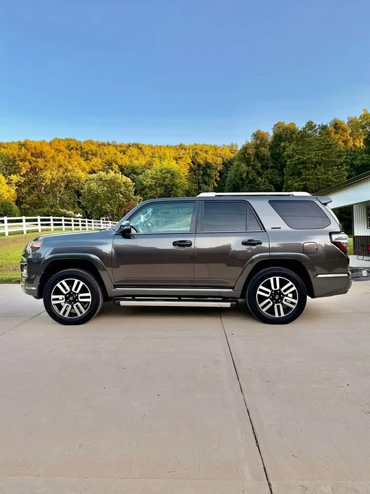 2018 Toyota 4Runner 5th Gen - Image 4 of 16