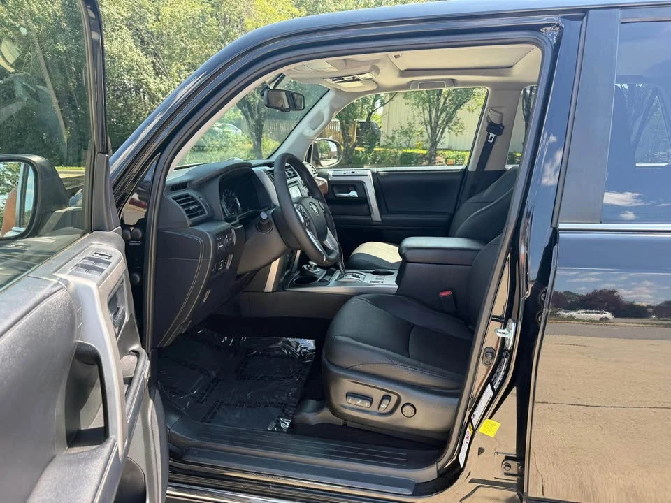 2018 Toyota 4Runner 5th Gen - Image 8 of 13