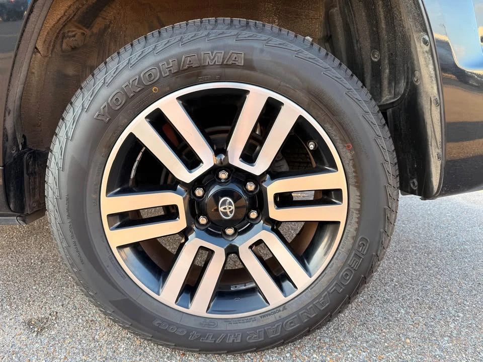 2018 Toyota 4Runner 5th Gen - Image 6 of 12