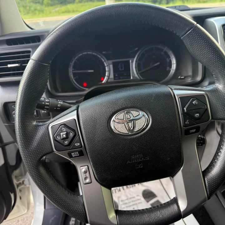 2018 Toyota 4Runner 5th Gen - Image 8 of 10