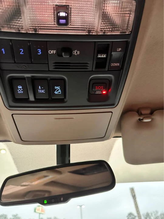 2018 Toyota 4Runner 5th Gen - Image 4 of 15