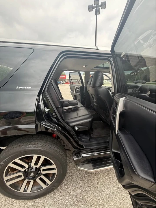 2018 Toyota 4Runner 5th Gen - Image 4 of 8