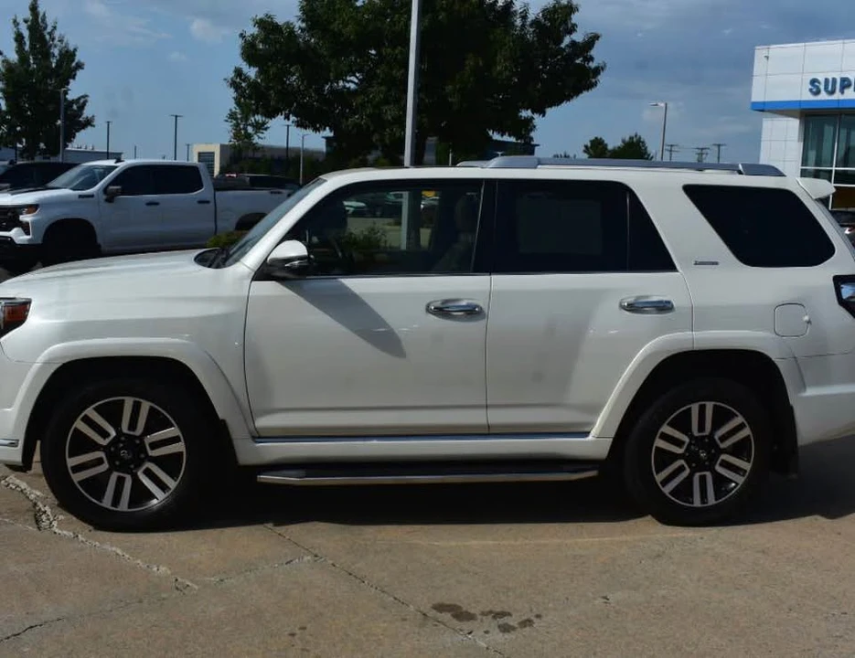 2018 Toyota 4Runner 5th Gen - Image 8 of 14