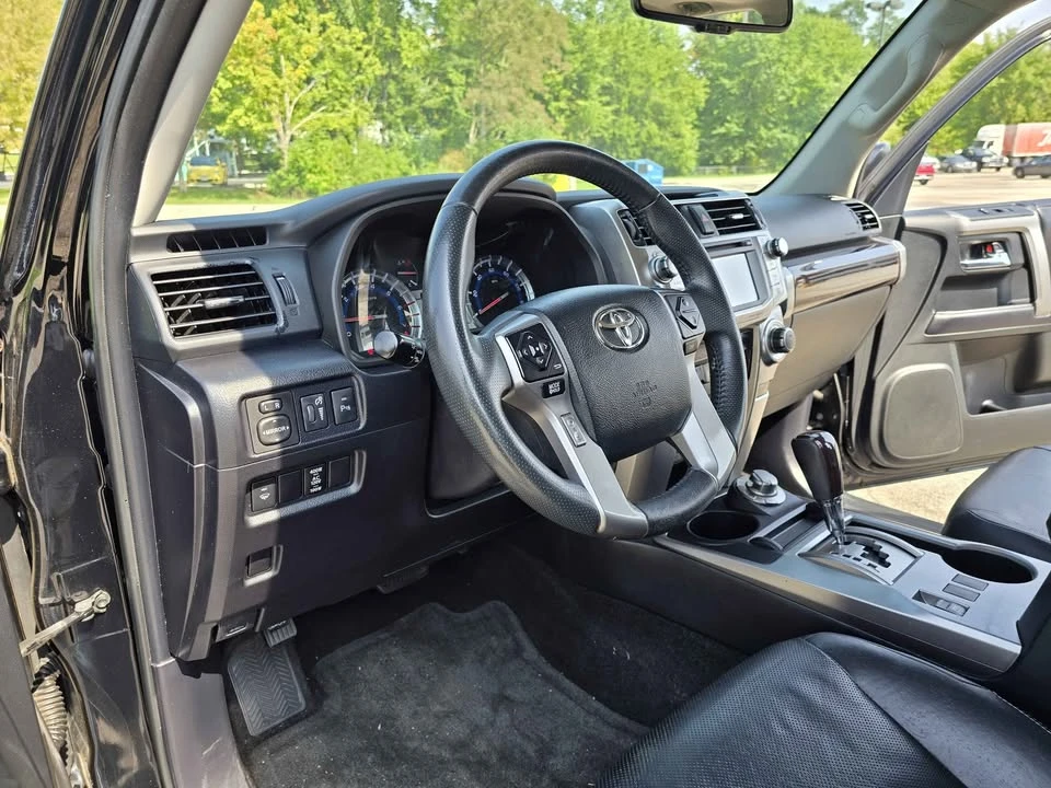 2018 Toyota 4Runner 5th Gen - Image 9 of 20