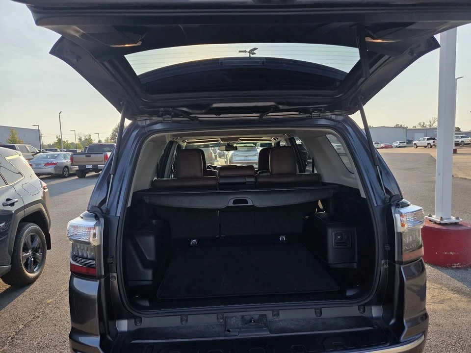 2018 Toyota 4Runner 5th Gen - Image 8 of 10