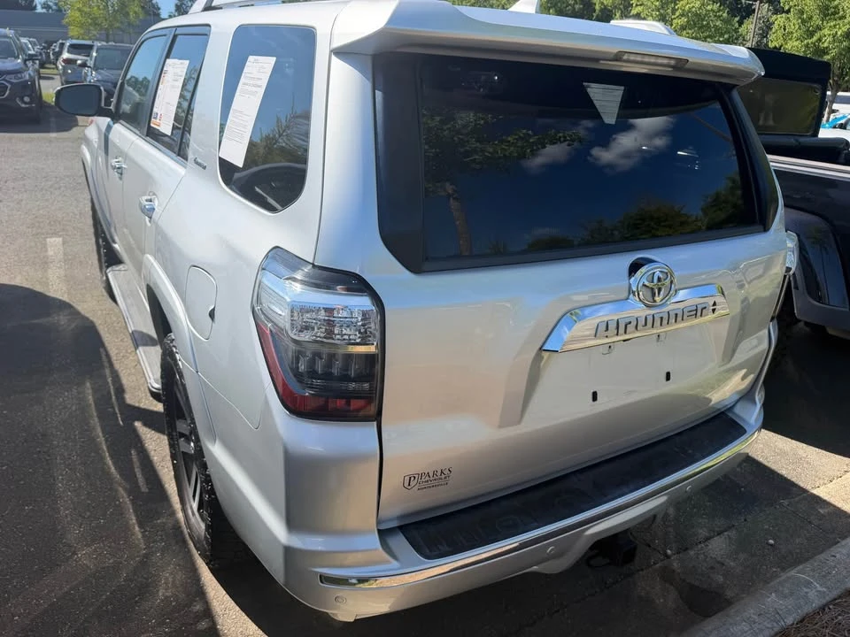 2018 Toyota 4Runner 5th Gen - Image 10 of 10