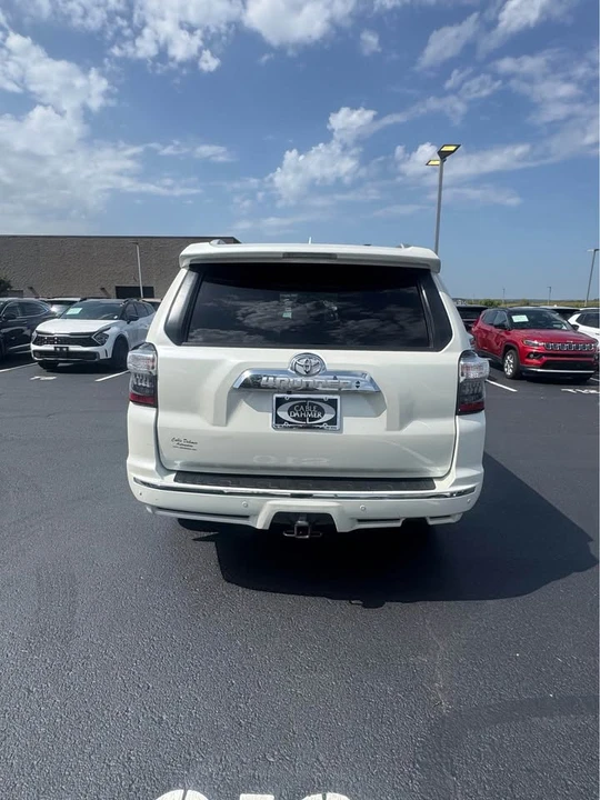 2018 Toyota 4Runner 5th Gen - Image 5 of 18