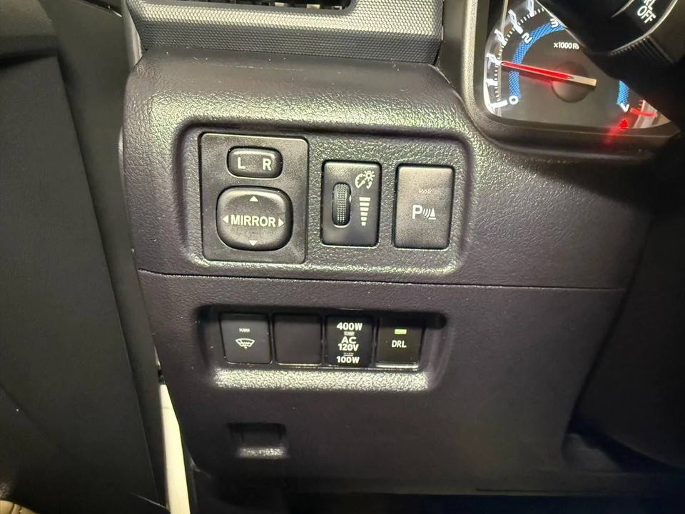 2018 Toyota 4Runner 5th Gen - Image 17 of 21