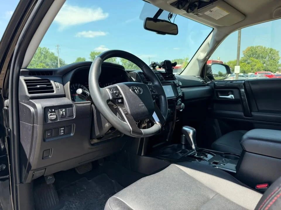 2018 Toyota 4Runner 5th Gen - Image 13 of 20