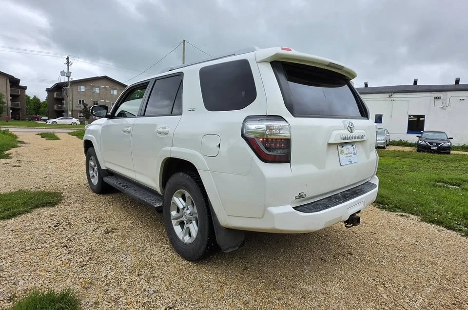 2018 Toyota 4Runner 5th Gen - Image 10 of 20