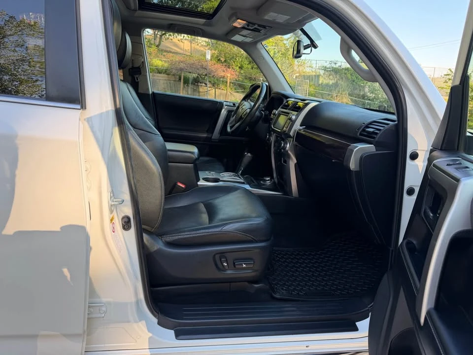 2018 Toyota 4Runner 5th Gen - Image 10 of 13