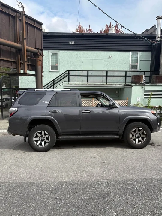 2018 Toyota 4Runner 5th Gen - Image 8 of 18