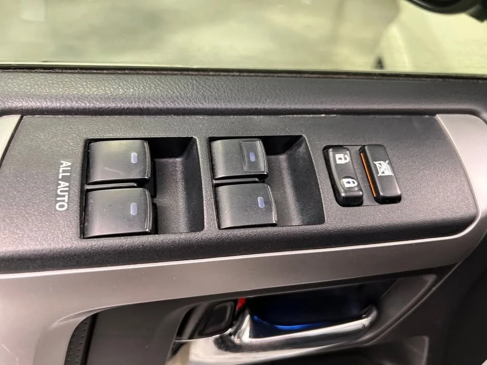 2018 Toyota 4Runner 5th Gen - Image 12 of 20