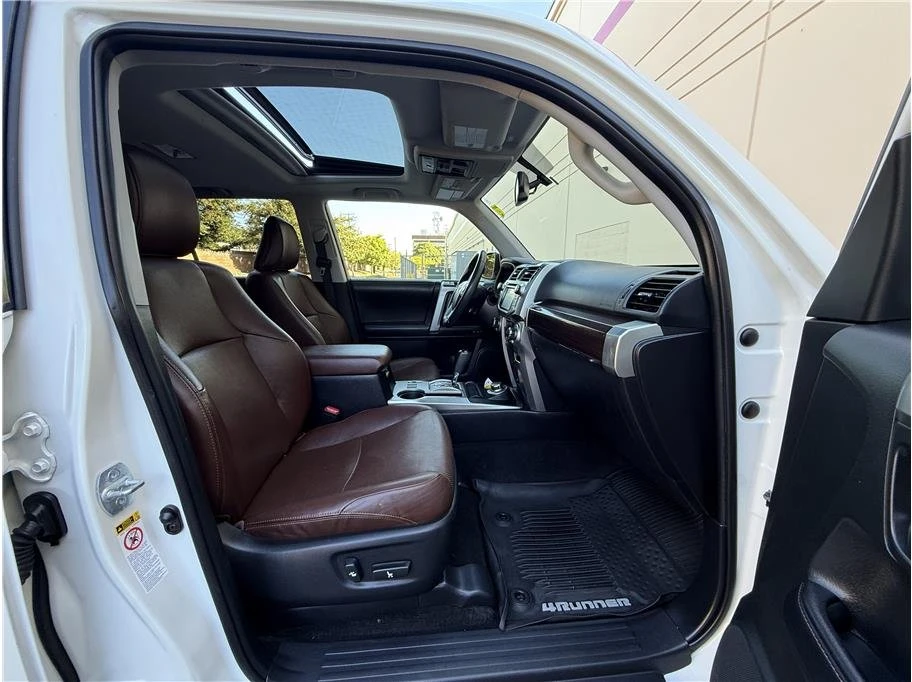 2018 Toyota 4Runner 5th Gen - Image 13 of 20