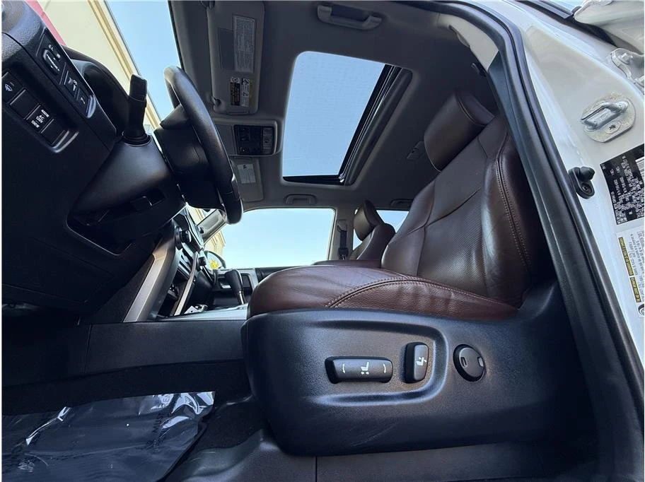 2018 Toyota 4Runner 5th Gen - Image 15 of 20
