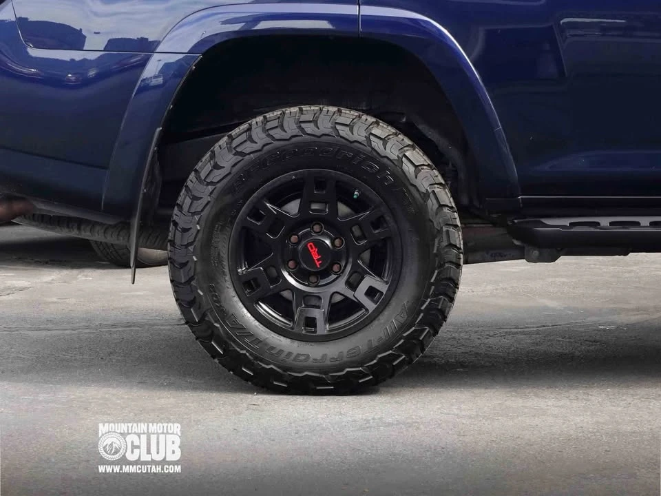 2018 Toyota 4Runner 5th Gen - Image 9 of 20
