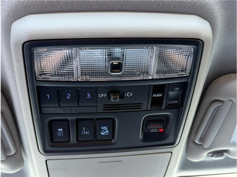 2018 Toyota 4Runner 5th Gen - Image 16 of 20