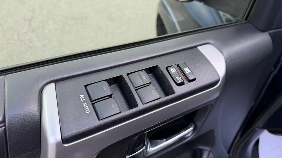 2018 Toyota 4Runner 5th Gen - Image 18 of 20