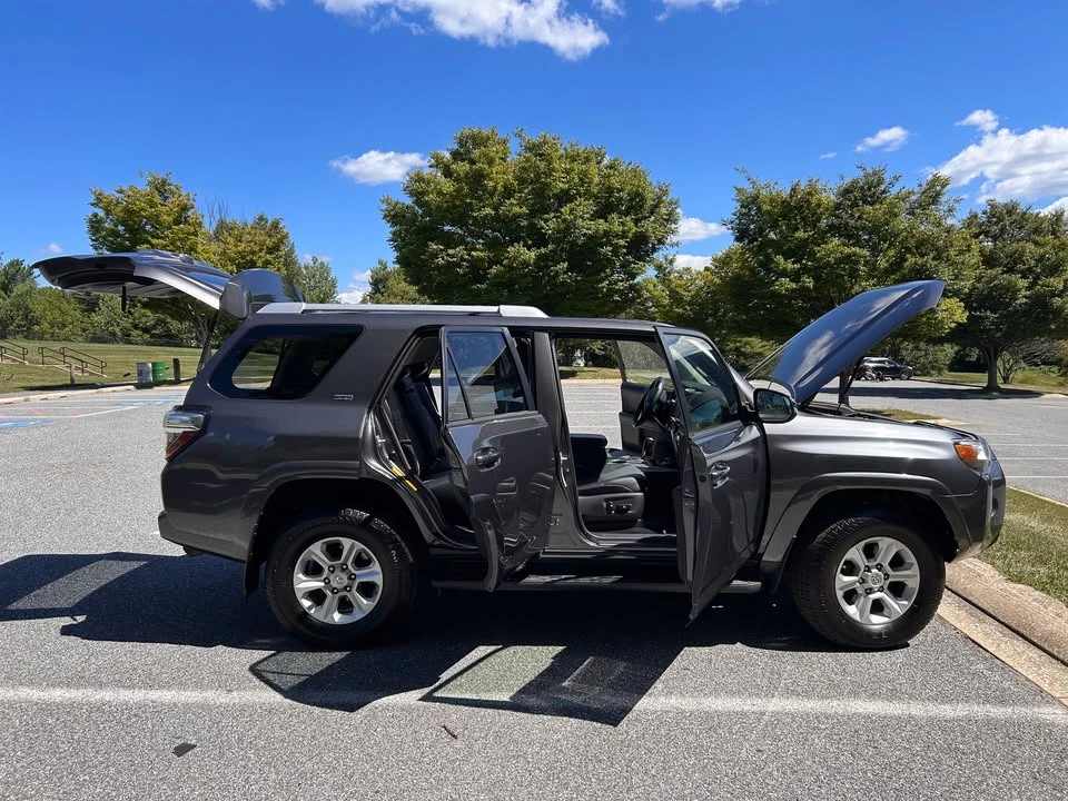2018 Toyota 4Runner 5th Gen - Image 10 of 20