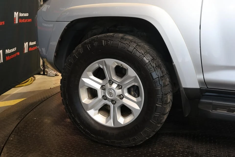 2018 Toyota 4Runner 5th Gen - Image 6 of 20