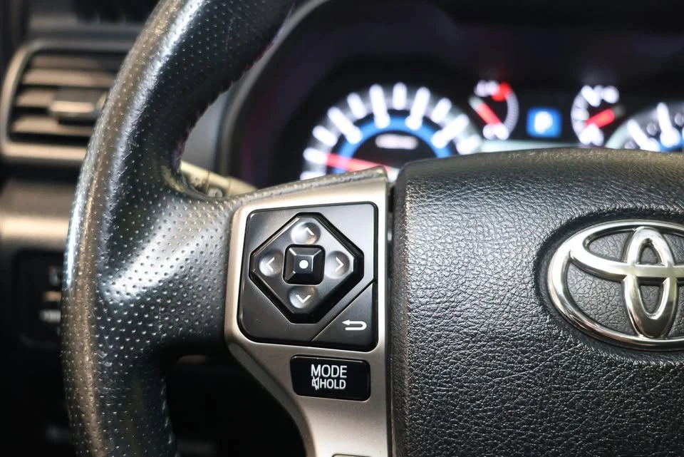 2018 Toyota 4Runner 5th Gen - Image 19 of 20