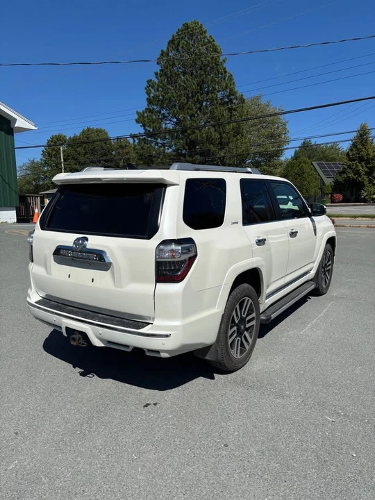 2018 Toyota 4Runner 5th Gen - Image 5 of 10