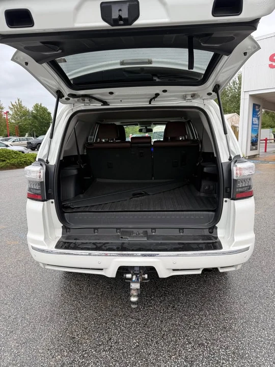 2018 Toyota 4Runner 5th Gen - Image 7 of 8