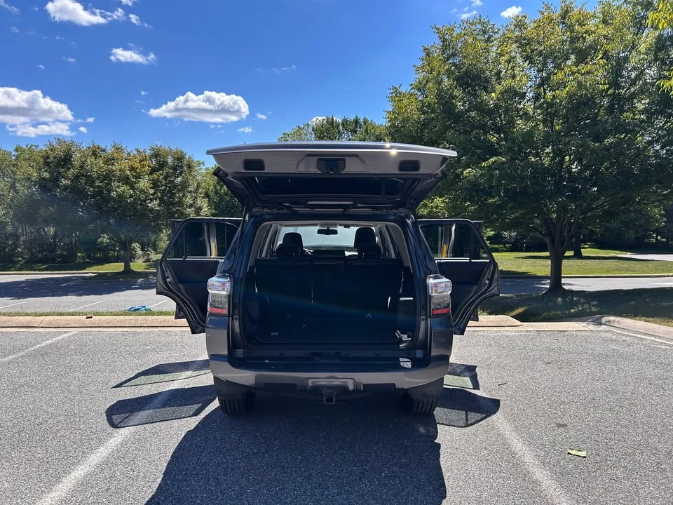 2018 Toyota 4Runner 5th Gen - Image 8 of 20